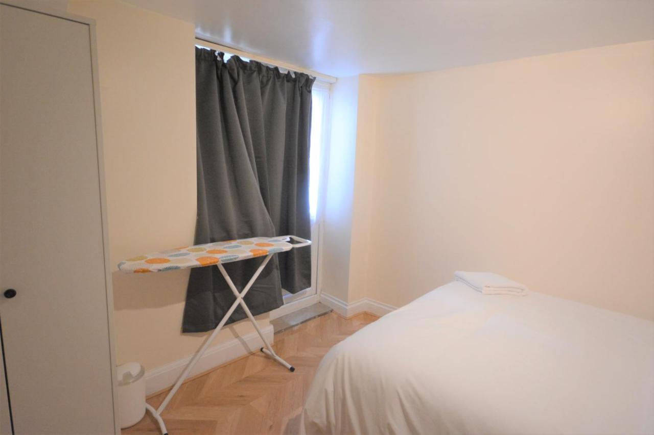 Modern One Bedroom Appartamento